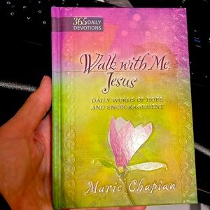 Daily words of encouragement book